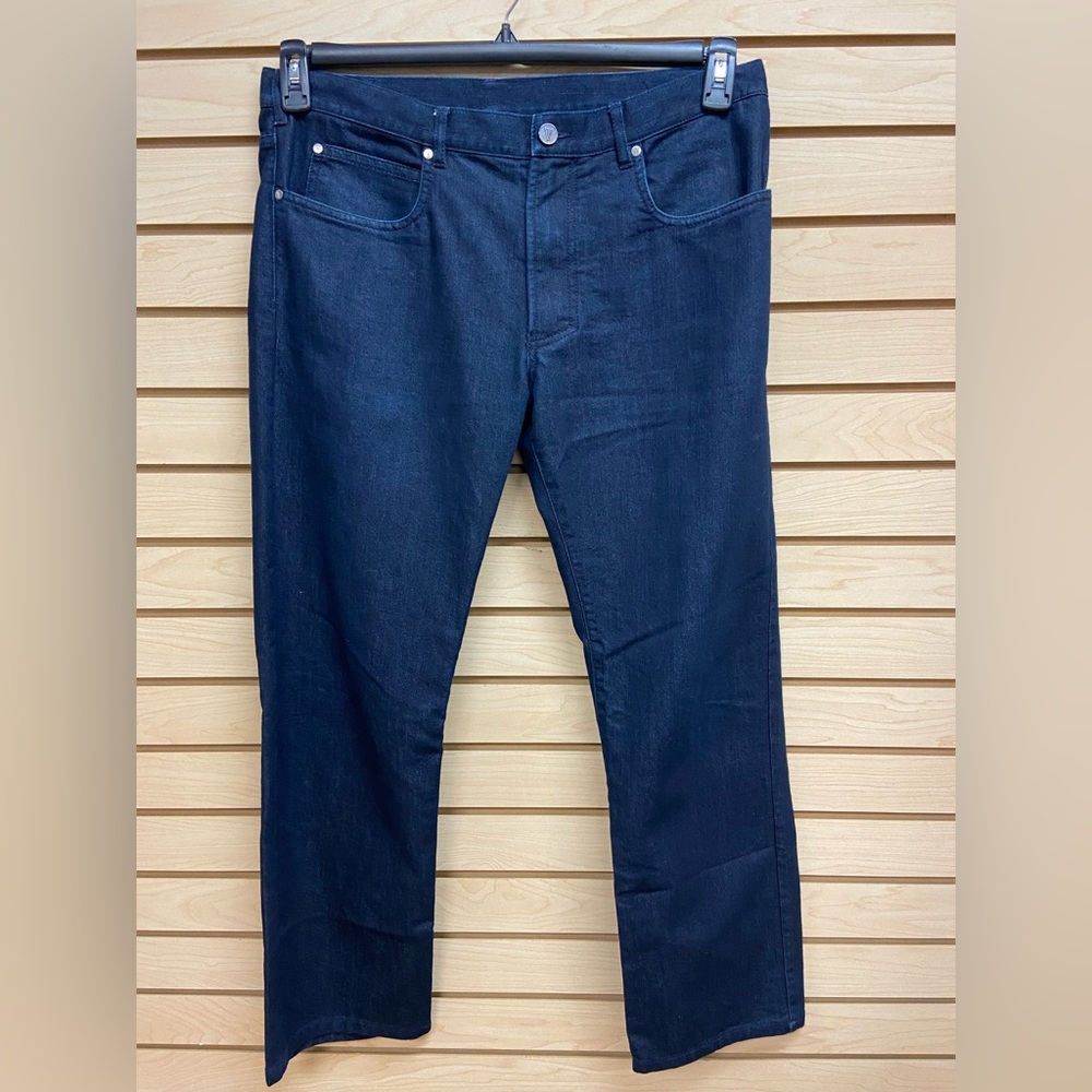 VERSACE MEN FASHIONABLE JEANS SIZE 34 INSEAM 28